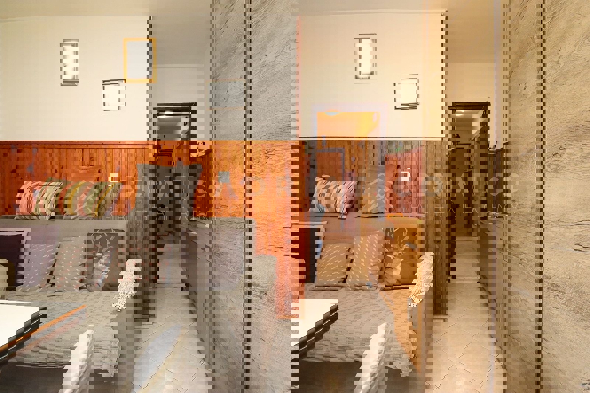 Rovigno, appartamento con due camere da letto vicino al centro