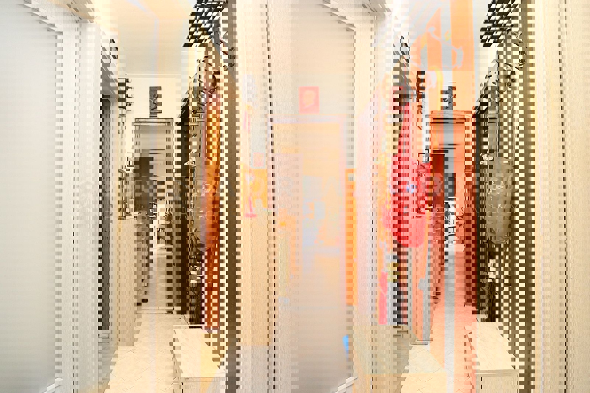 Rovigno, appartamento con due camere da letto vicino al centro