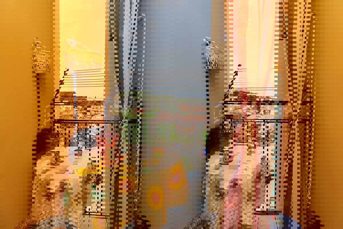 Rovigno, appartamento con due camere da letto vicino al centro