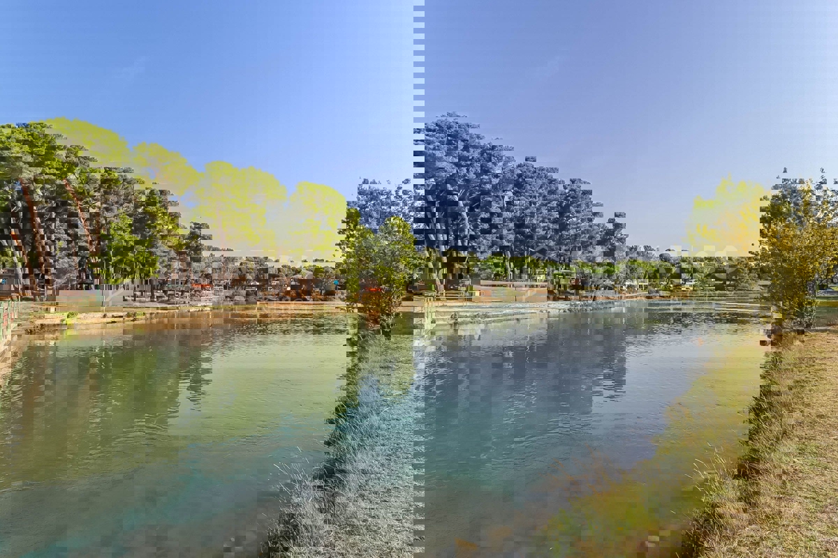 Fažana, terreno edificabile a destinazione turistica