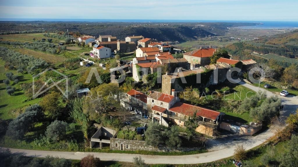 Momiano, dintorni, proprietà esclusiva con vista panoramica