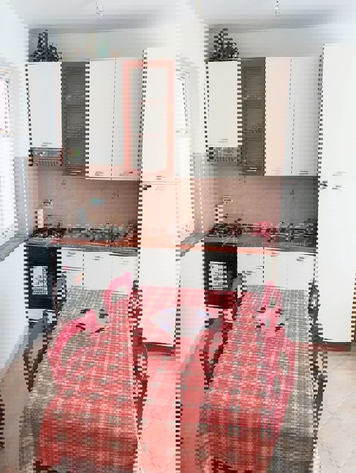 Rovigno, appartamento monolocale al piano terra di un piccolo edificio