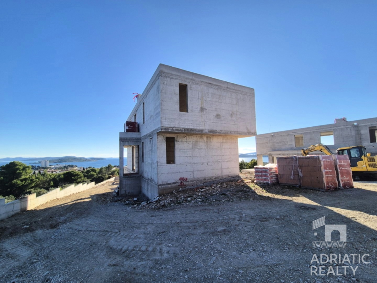 Vodice, villa moderna con wellness e vista panoramica sul mare