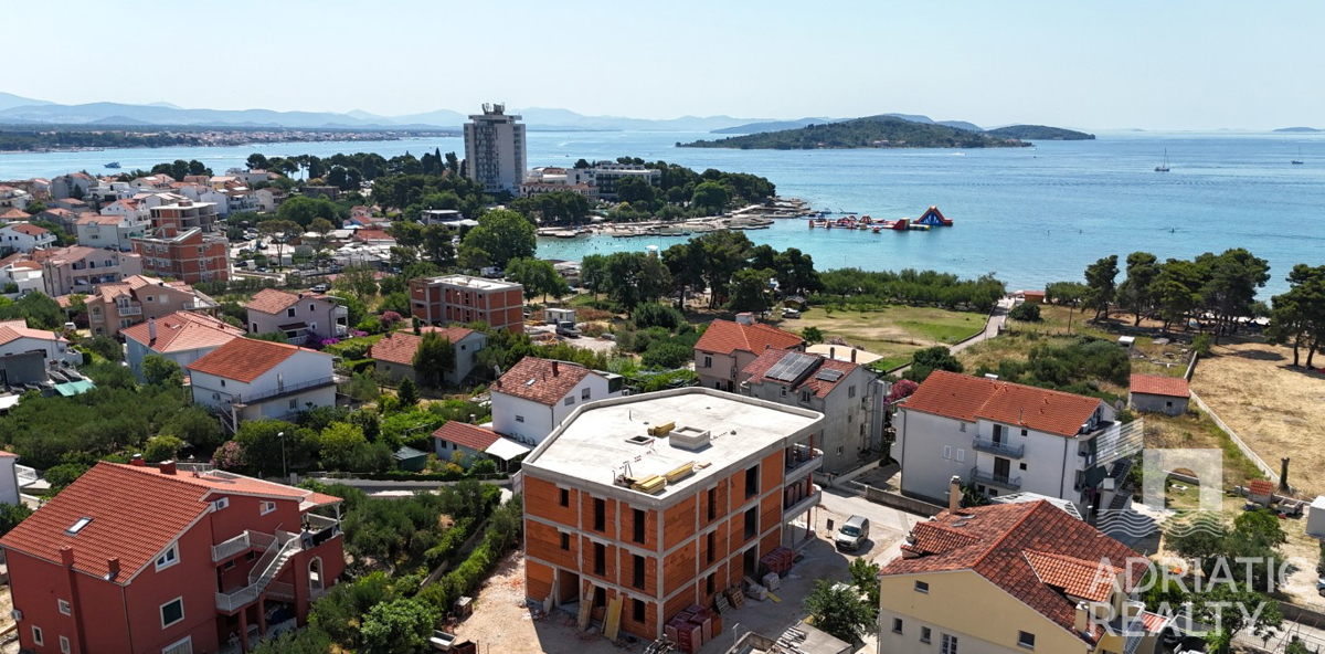 Vodice, appartamento in ottima posizione, a 2 minuti a piedi dalla Spiaggia Blu.