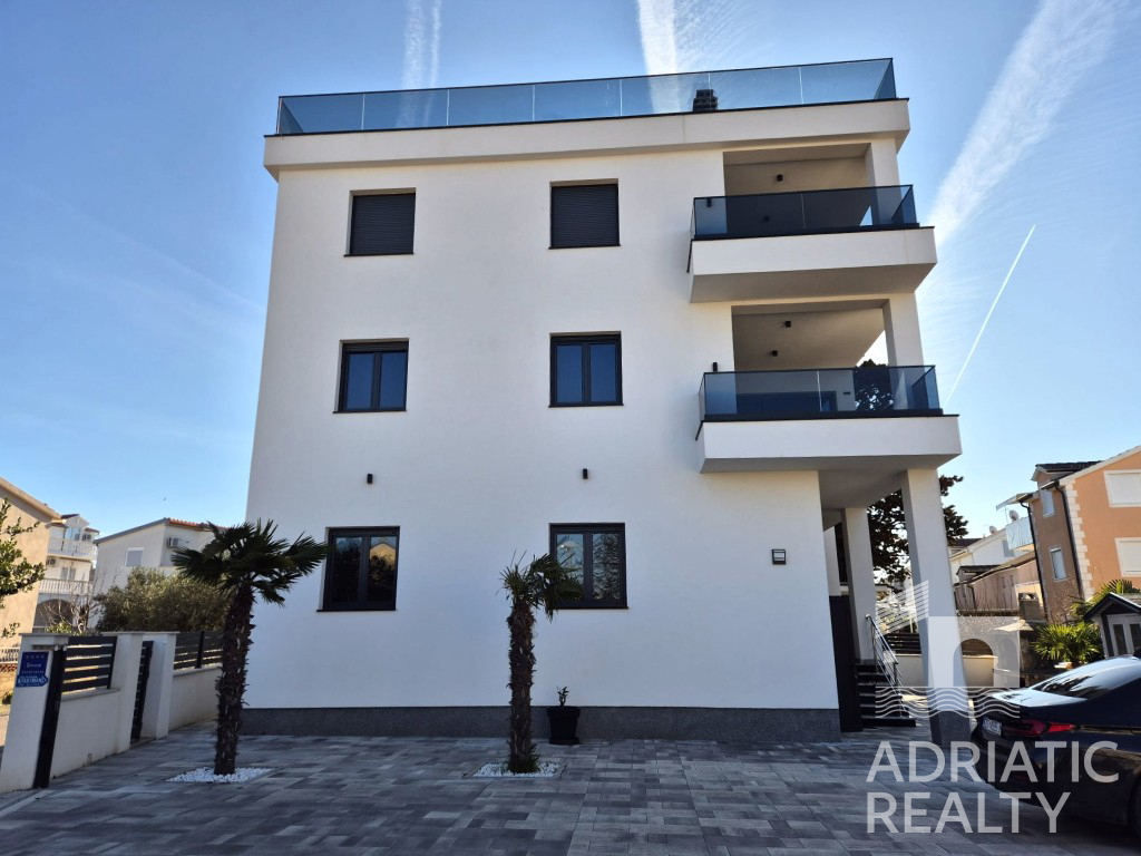 Srima, appartamento bilocale e monolocale con terrazza sul tetto, vista mare