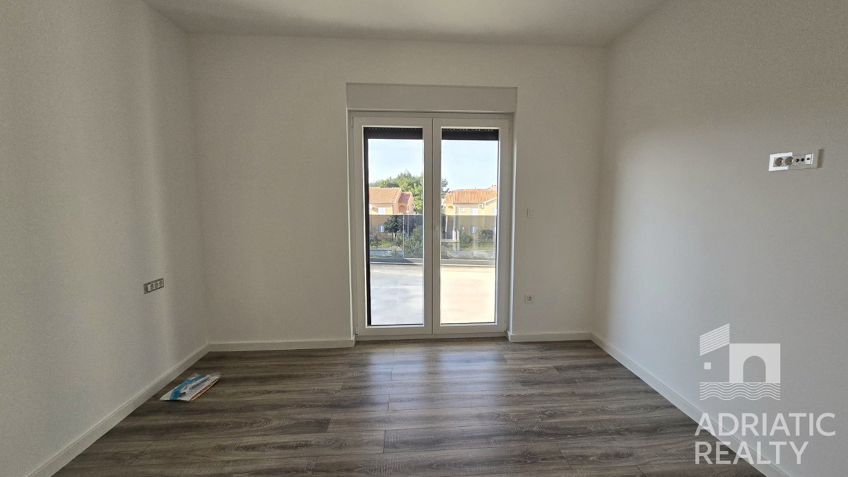 Vodice, ampio appartamento bilocale a 600 m dalla spiaggia