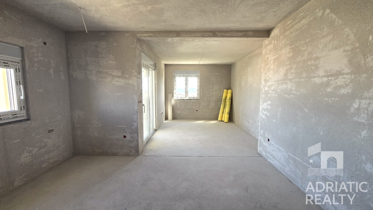 Vodice, monolocale con giardino in bella posizione