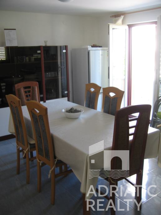 Žaborić, casa familiare arredata a 100 m dalla spiaggia