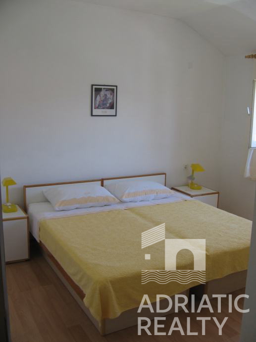 Žaborić, casa familiare arredata a 100 m dalla spiaggia