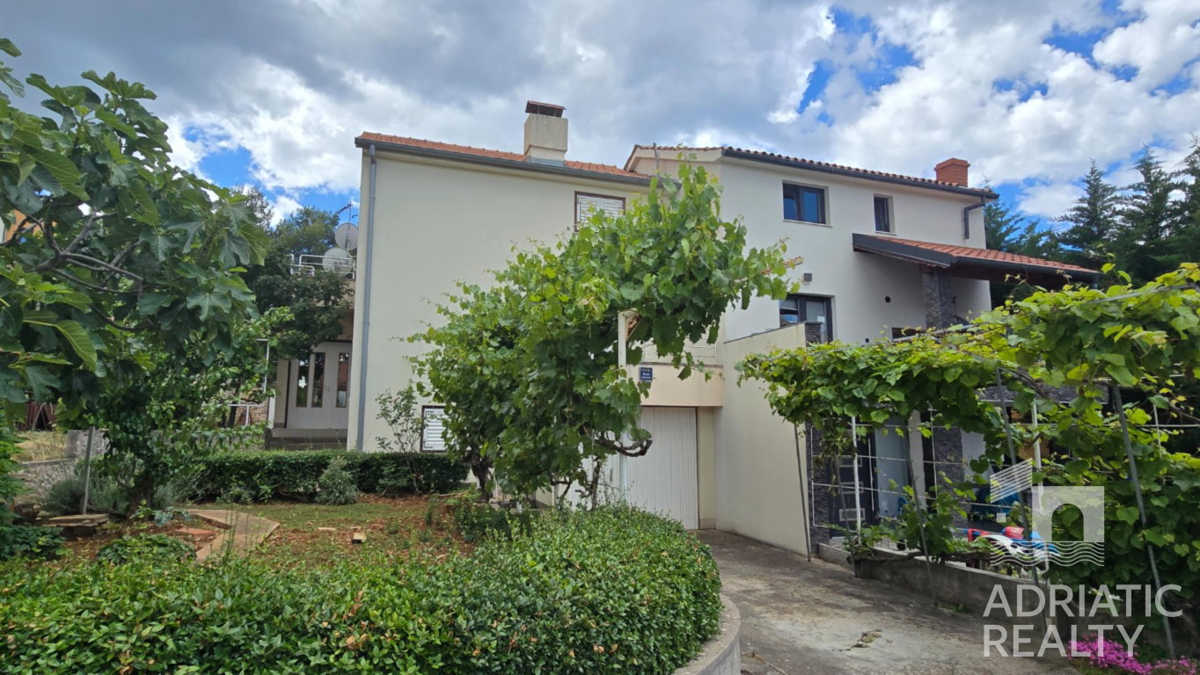 Žaborić, casa familiare arredata a 100 m dalla spiaggia