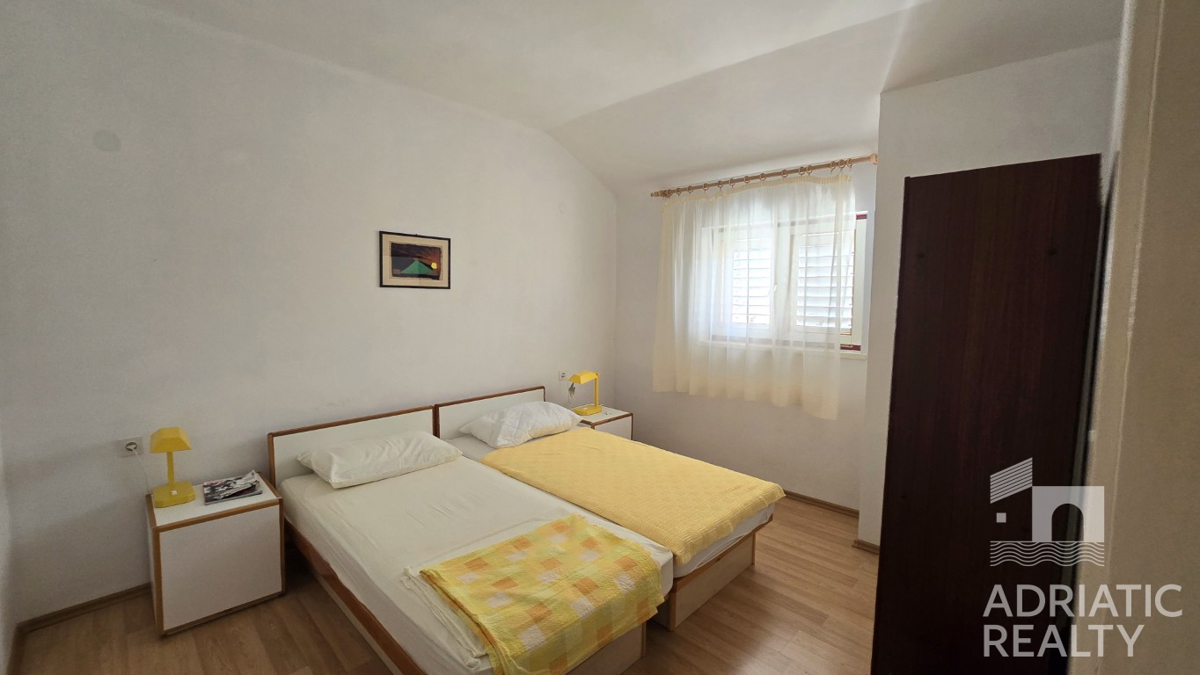 Žaborić, casa familiare arredata a 100 m dalla spiaggia