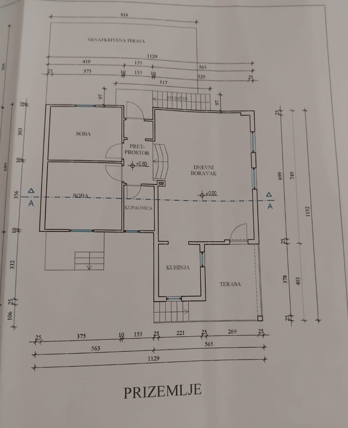 Vodice, casa indipendente in posizione tranquilla, a 15 minuti a piedi dal mare e dal centro