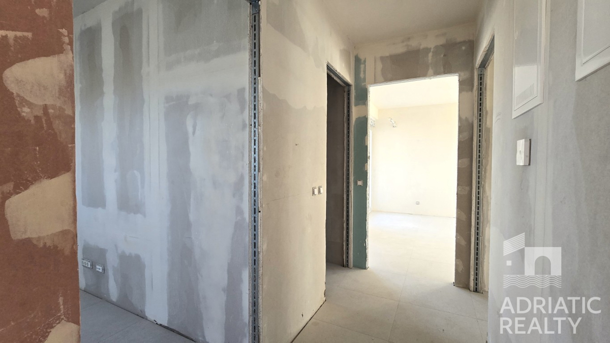 Grebaštica, appartamento moderno arredato con vista mare, a soli 300 m dalla spiaggia!