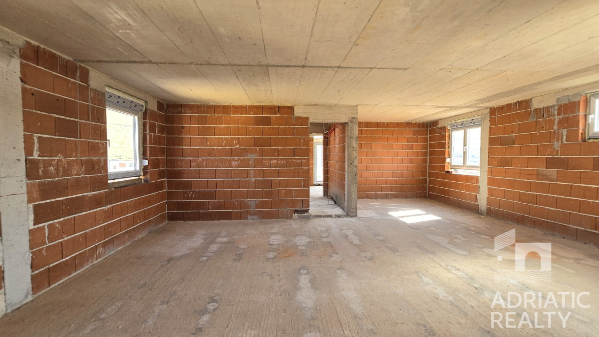 Grebaštica, appartamento moderno arredato con vista mare, a soli 300 m dalla spiaggia!