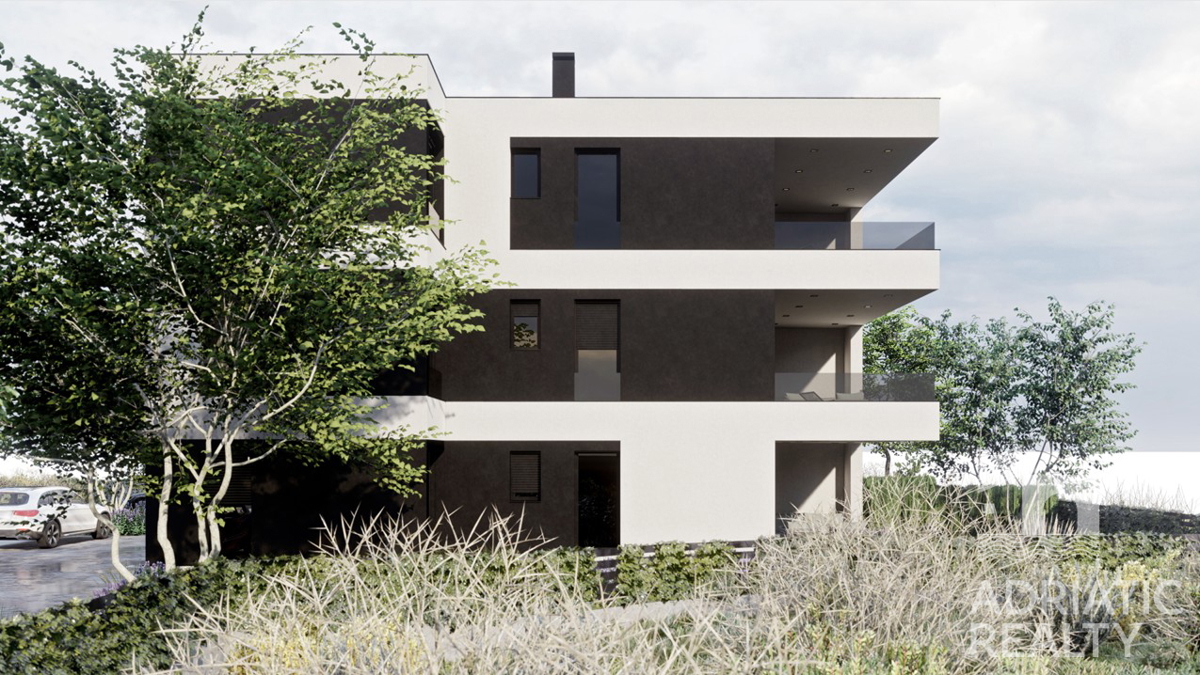 Srima, appartamento trilocale con ampio terrazzo e giardino di 196,80 m2