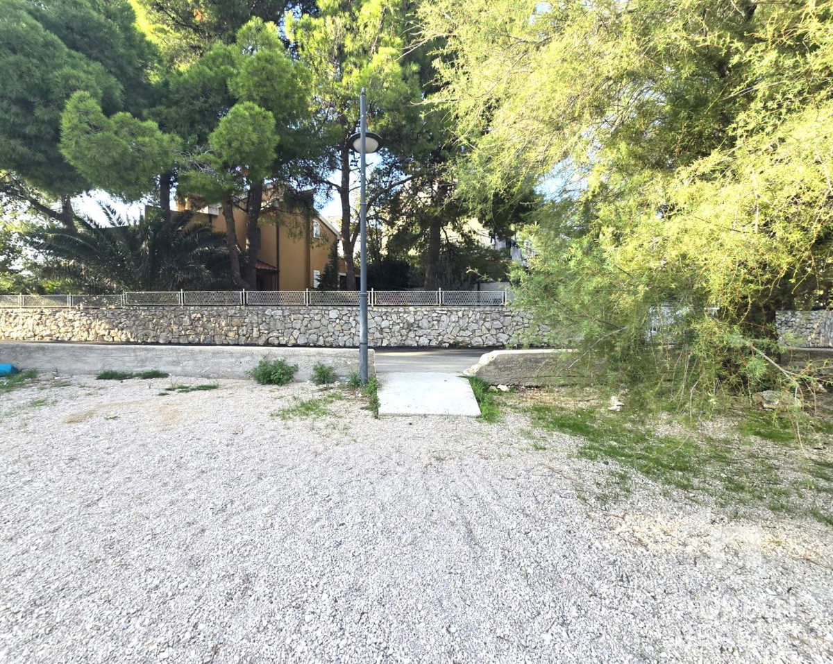 Riviera di Sebenico, offerta esclusiva, casa in prima fila sul mare