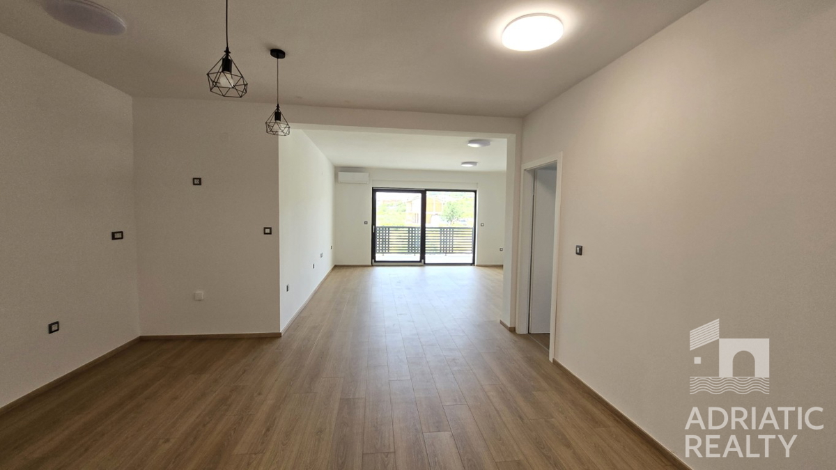 Vodice, appartamento trilocale al primo piano di nuova costruzione