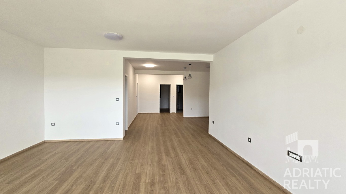 Vodice, appartamento trilocale al primo piano di nuova costruzione