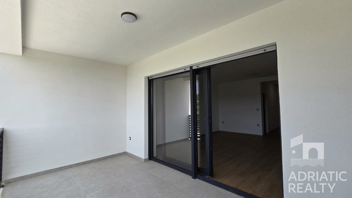 Vodice, appartamento trilocale al primo piano di nuova costruzione