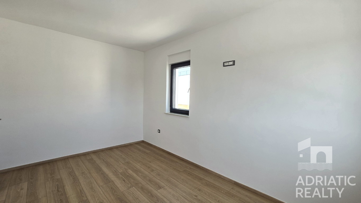 Vodice, appartamento trilocale al primo piano di nuova costruzione