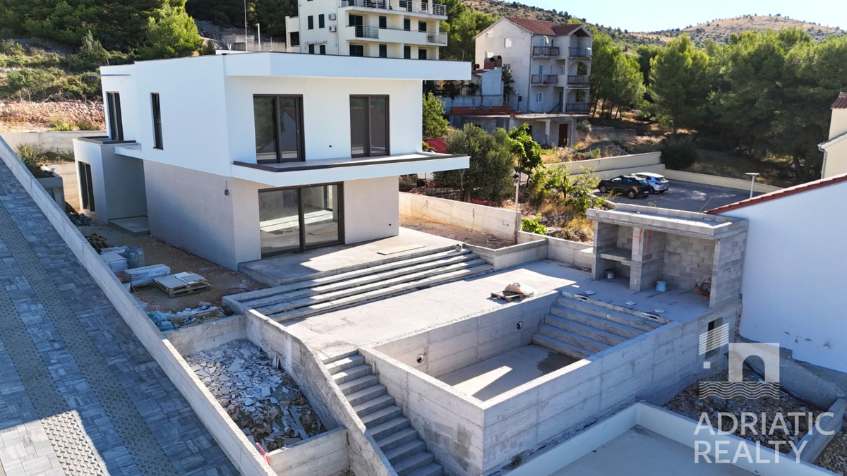 Žaborić, villa esclusiva con vista panoramica e piscina, a 150 m dalla spiaggia