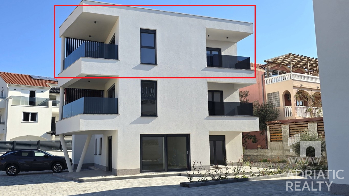 Vodice, ampio appartamento bilocale a 600 m dalla spiaggia