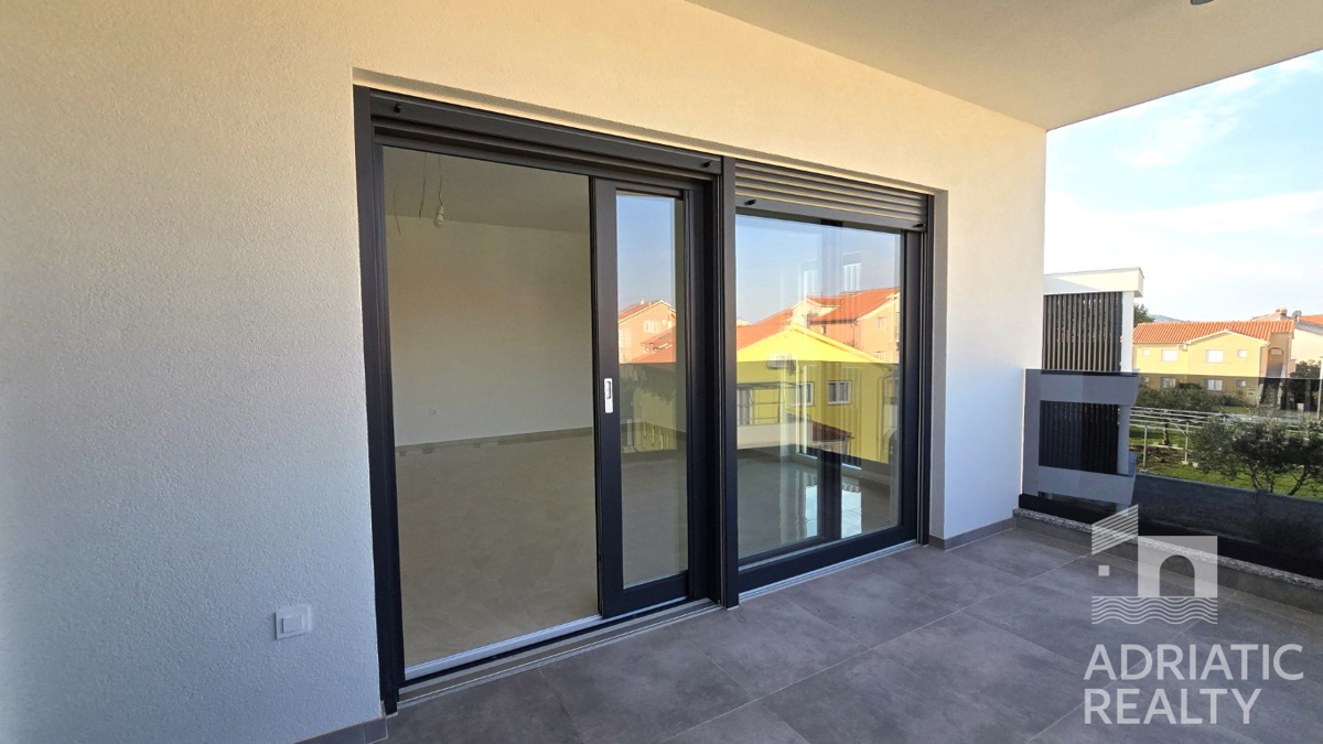 Vodice, ampio appartamento bilocale a 600 m dalla spiaggia