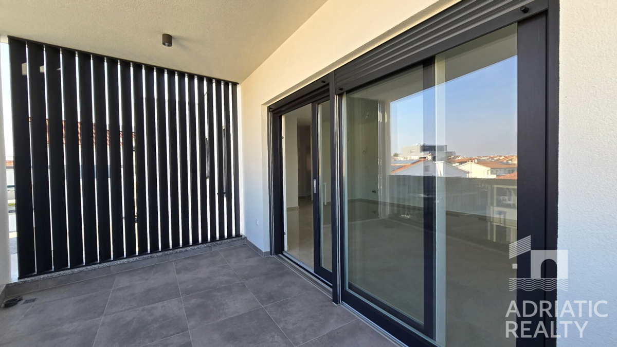 Vodice, ampio appartamento bilocale a 600 m dalla spiaggia