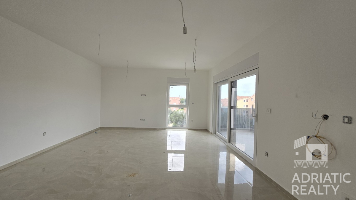 Vodice, ampio appartamento bilocale a 600 m dalla spiaggia