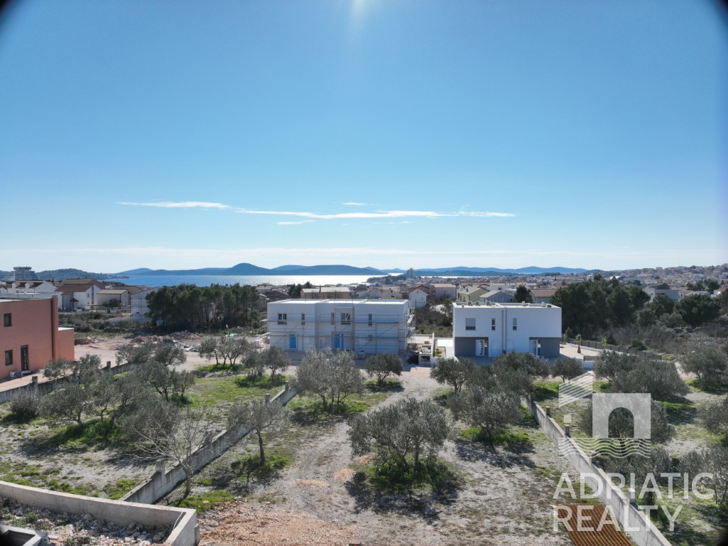 Vodice, appartamento con piscina in nuova costruzione esclusiva