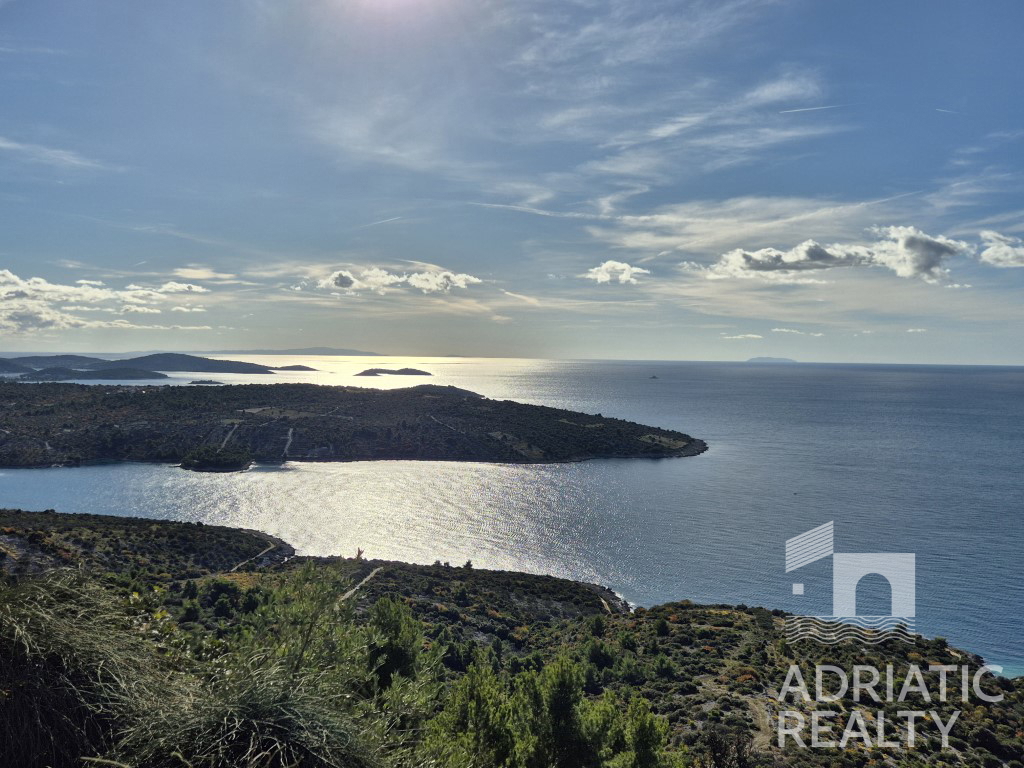 Primošten, appartamento su due livelli con vista panoramica sul mare