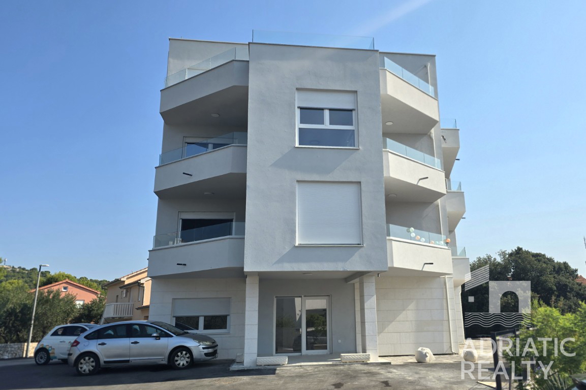 Jezera, isola di Murter, appartamento bilocale con vista mare, subito abitabile