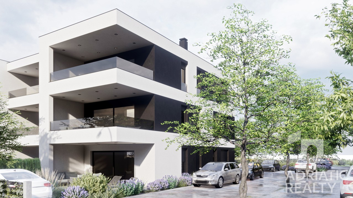 Srima, nuova costruzione, appartamento con tre camere da letto vicino alla spiaggia