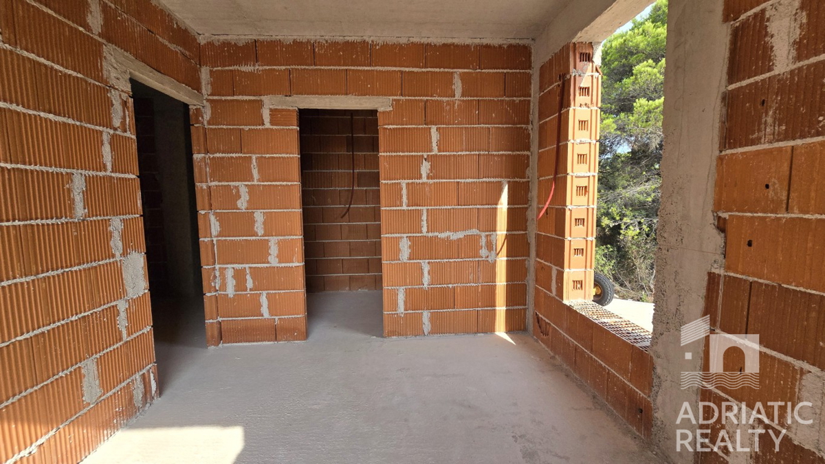 Srima, nuova costruzione, appartamento con tre camere da letto vicino alla spiaggia