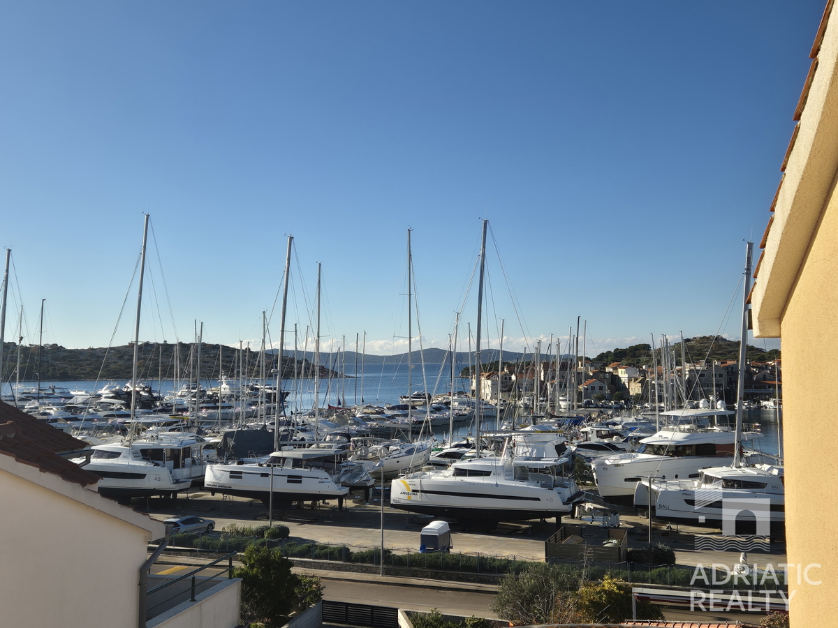 Tribunj, pensione sul mare con splendida vista e ottima posizione