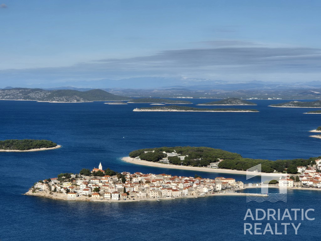 Primošten, appartamento di lusso con tre camere da letto e vista mozzafiato sul mare