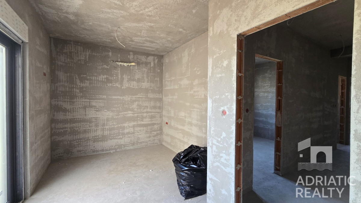 Vodice, casa moderna e funzionale in una posizione tranquilla