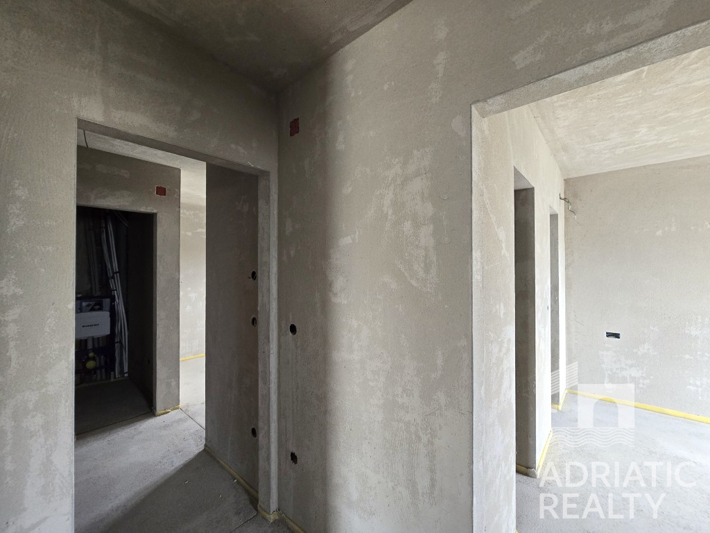 Brodarica, ampio attico, 156,65 m2, 70 m dal mare