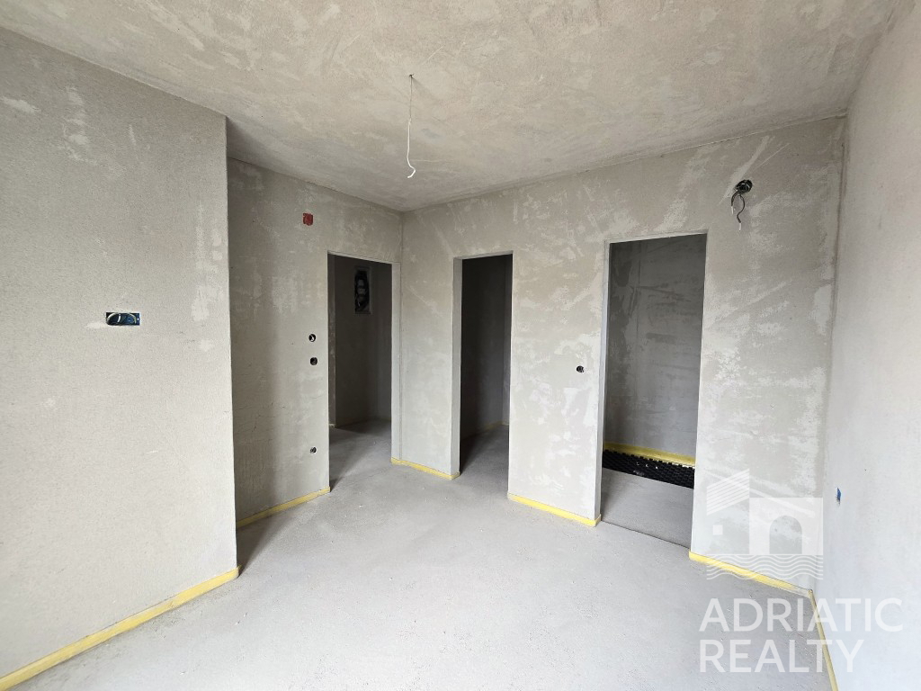 Brodarica, ampio attico, 156,65 m2, 70 m dal mare