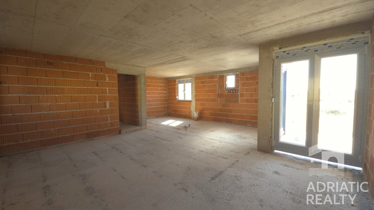 Grebaštica, appartamento con due camere da letto con giardino vicino alla spiaggia