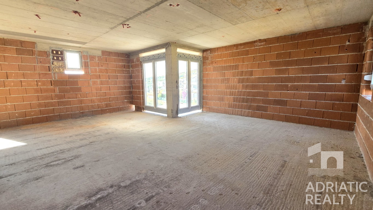 Grebaštica, appartamento con due camere da letto con giardino vicino alla spiaggia