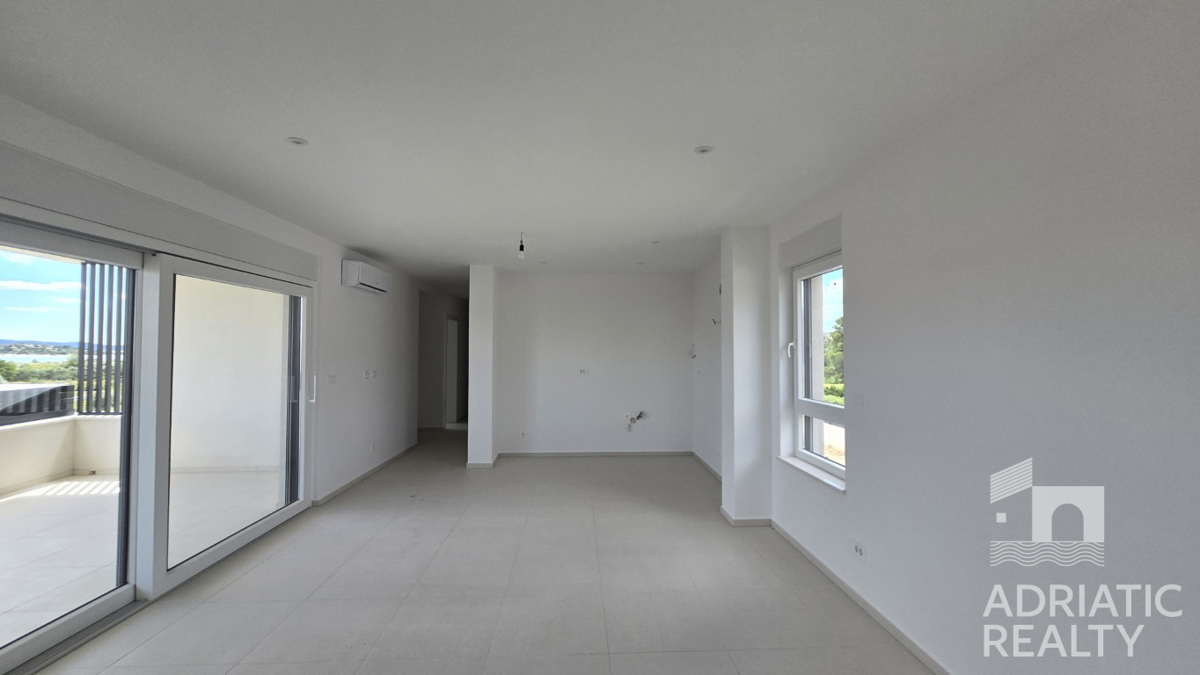 Vodice, appartamento bilocale in moderna costruzione vicino alla spiaggia