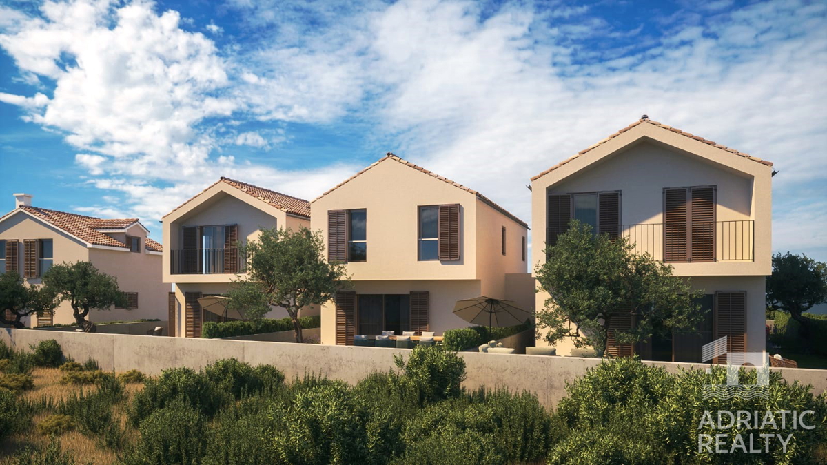 Brodarica, triplex, appartamento duplex con giardino