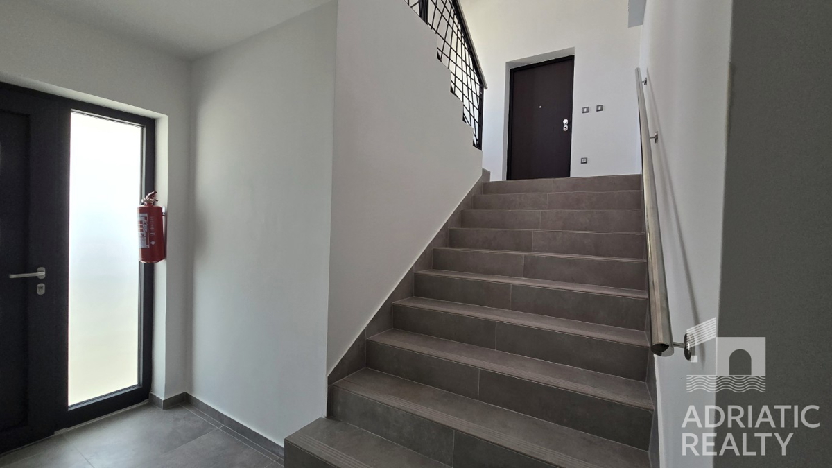 Vodice, appartamento bilocale al primo piano di una nuova costruzione