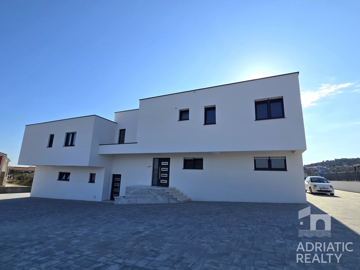 Vodice, appartamento bilocale al primo piano di una nuova costruzione