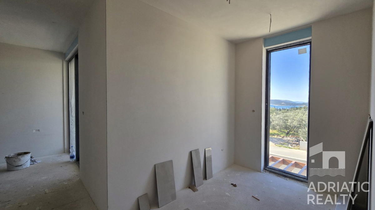 Vodice, moderna dvojna kuća s pogledom na more