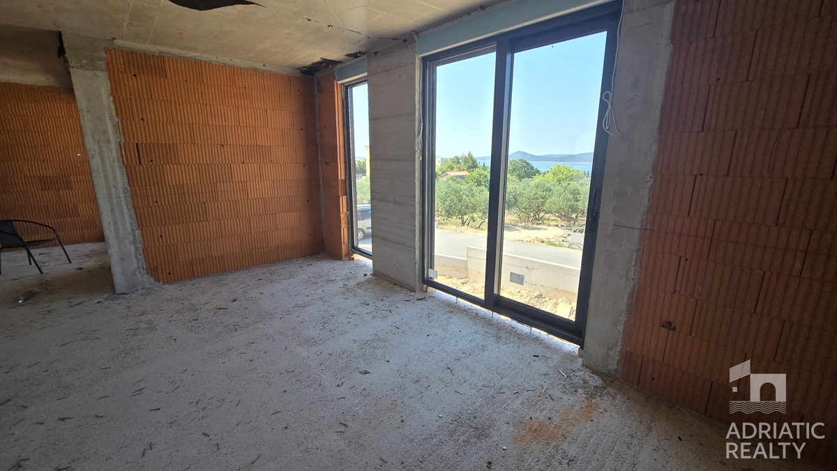 Vodice, moderna dvojna kuća s pogledom na more