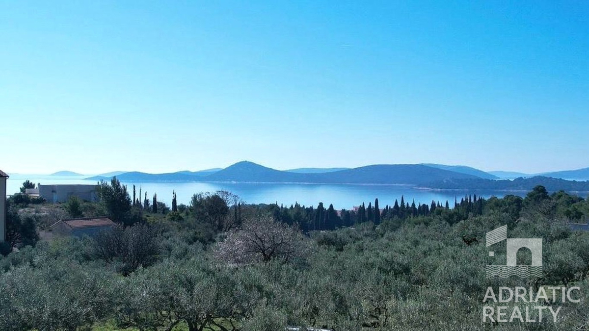 Vodice, moderna dvojna kuća s pogledom na more