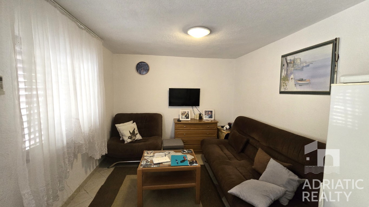 Vodice, appartamento bilocale con due terrazze, a 10 minuti a piedi dalla spiaggia