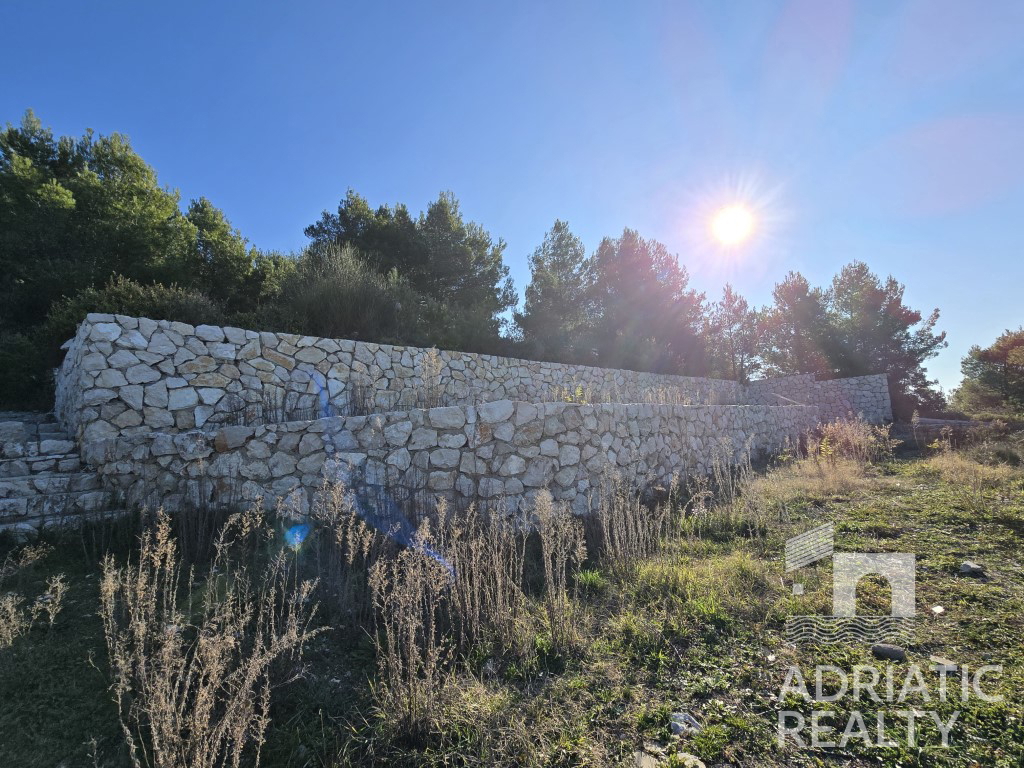 Tribunj, terreno agricolo con una vista splendida sul mare, opportunità unica